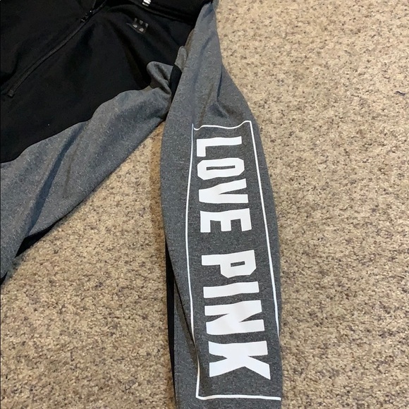 athletic jacket - Picture 3 of 3